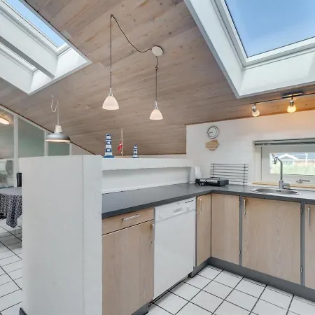 Holiday home Hariet - 600m From The Sea In Nw Jutland By Interhome *